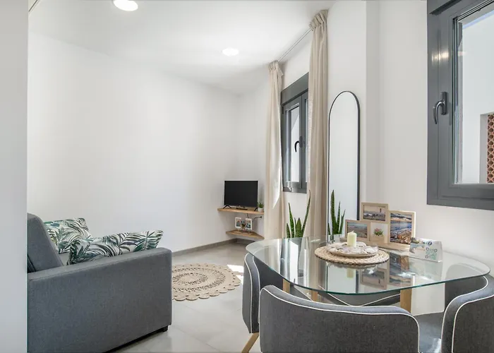 Cervantes Homes No2 * كونيل ذي لا فرونتيرا