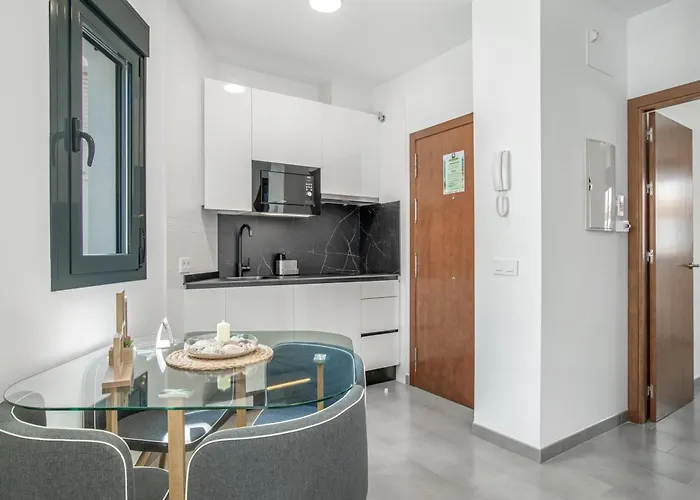 Cervantes Homes No2 קוניל דה לה פרונטרה